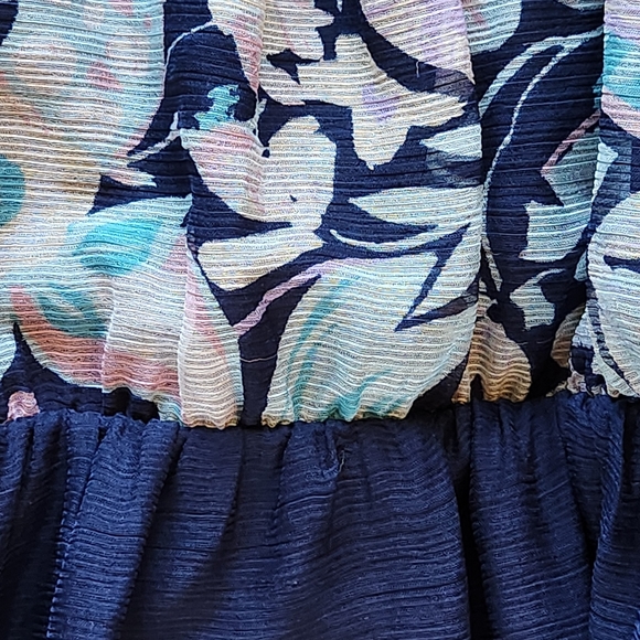 Amy Byer maxi dress  Size 10 Colors navy, pink and white floral - Picture 3 of 11